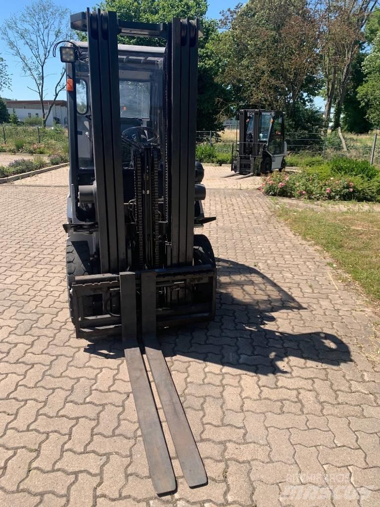 Nissan Y1D2A25Q Diesel Forklifts