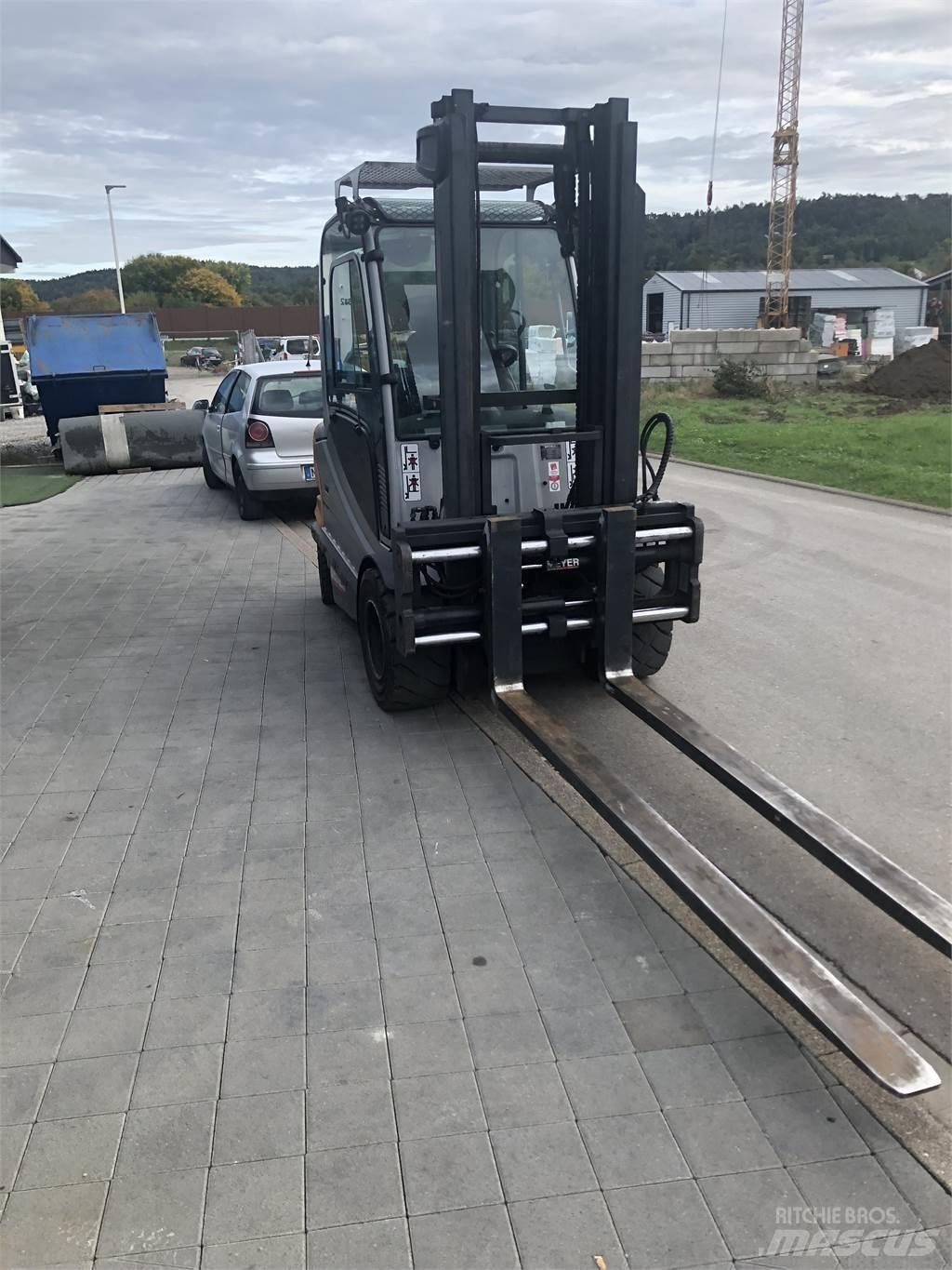 Still RX60-50/600 Electric Forklifts