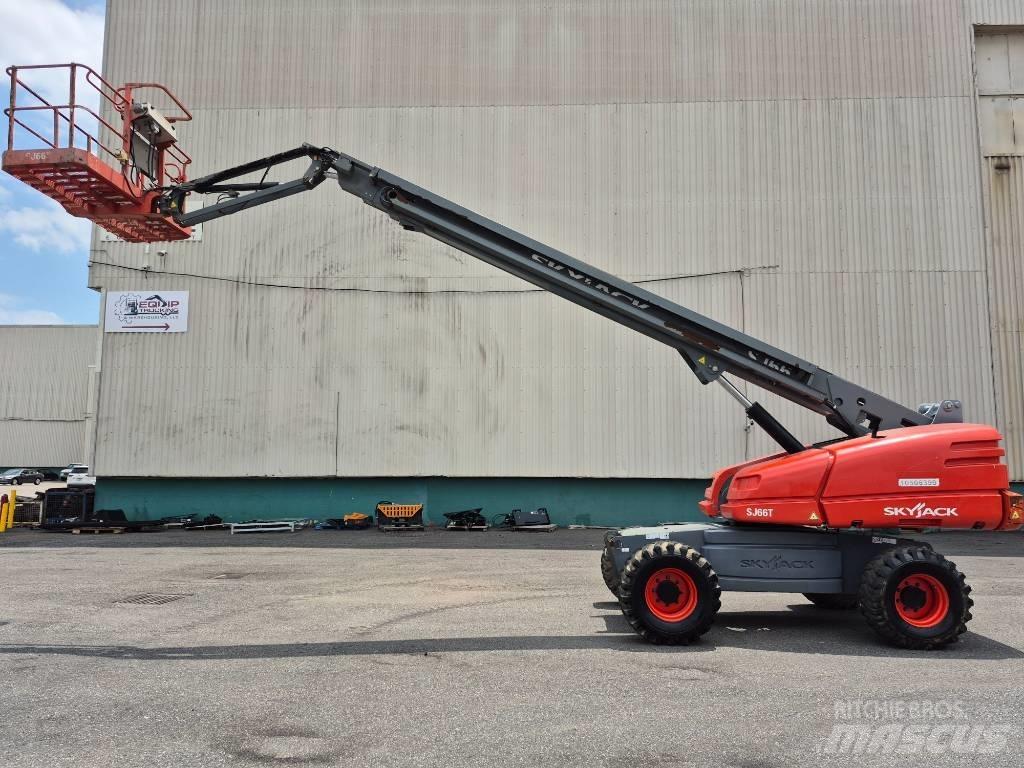 SkyJack SJ 66 T Articulated boom lifts