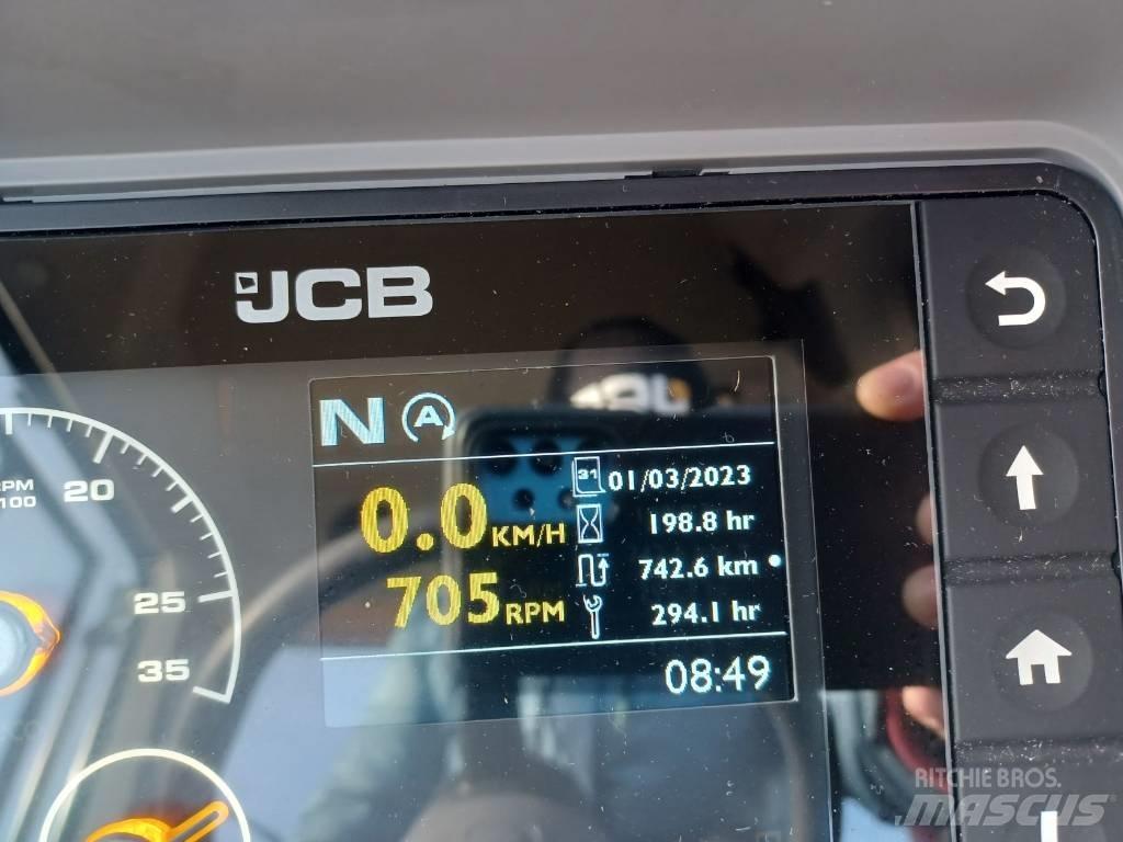 JCB 427 HT Wheel Loaders