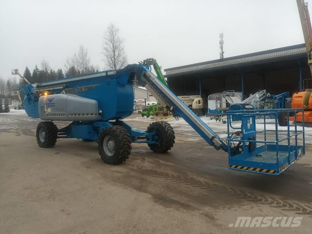 Genie Z 135/70 RT Articulated boom lifts