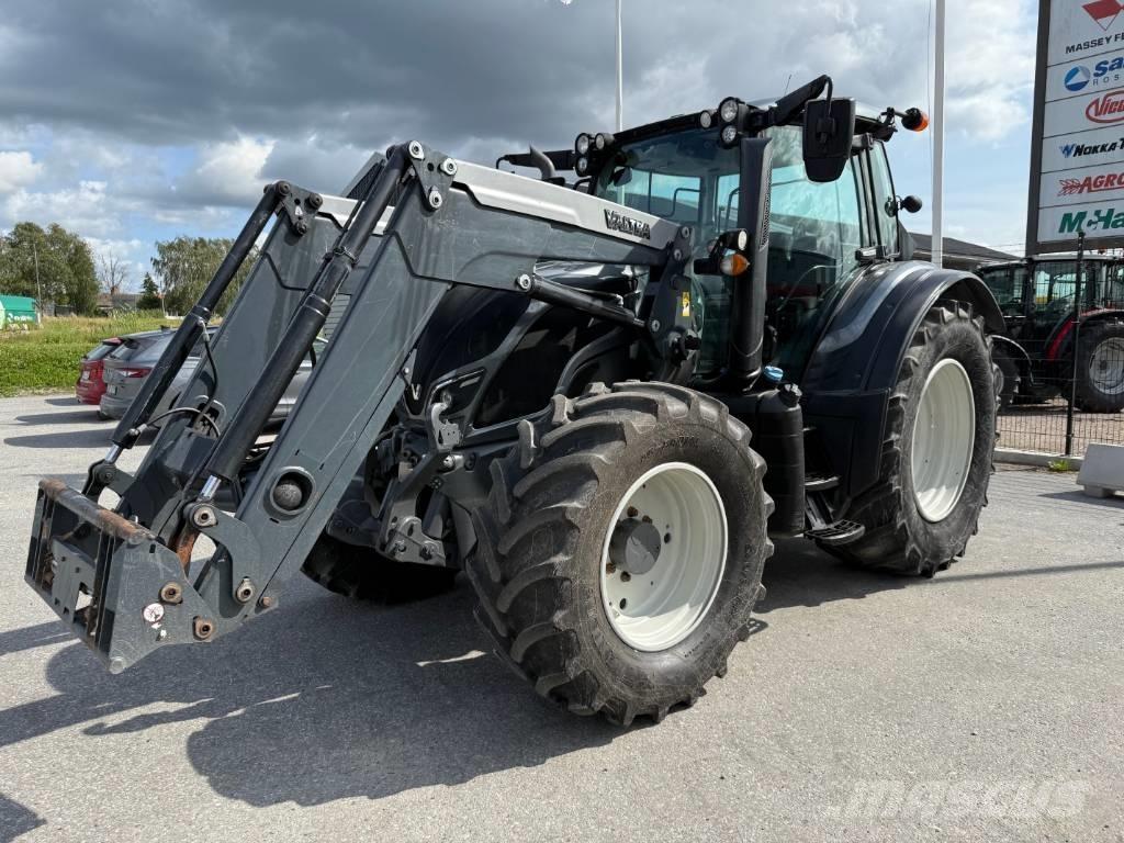Valtra N 174 Tractors
