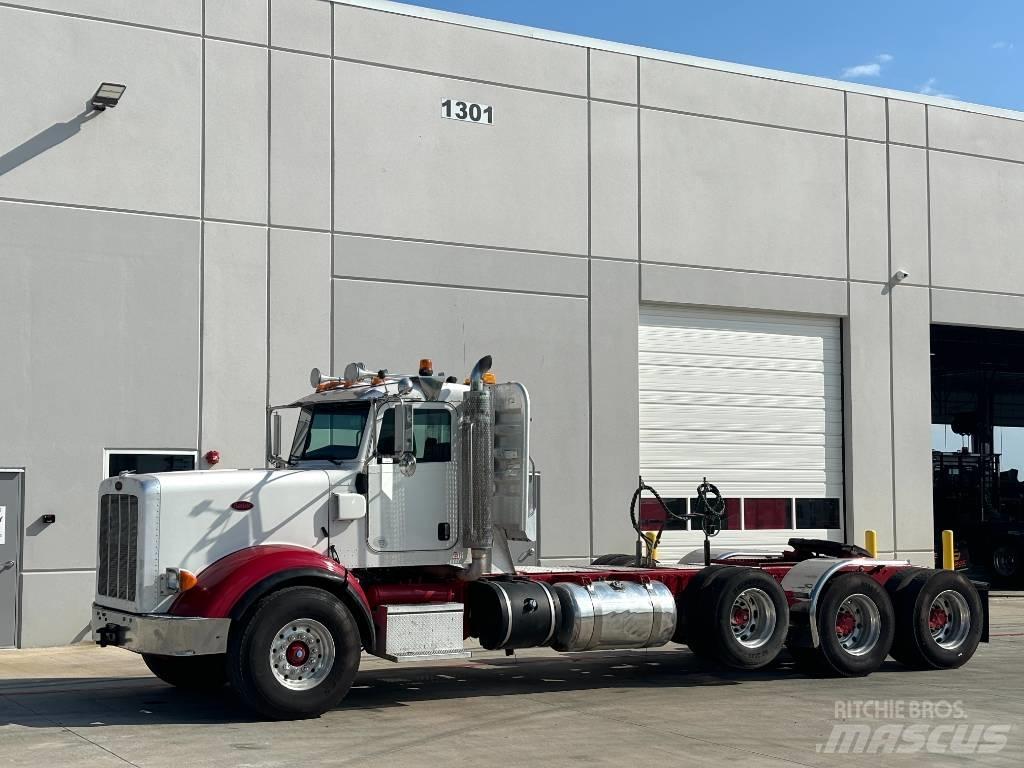 Peterbilt 367 Conventional Trucks / Tractor Trucks