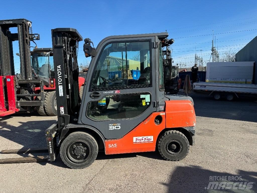 Toyota 02-8FDF30 Diesel Forklifts
