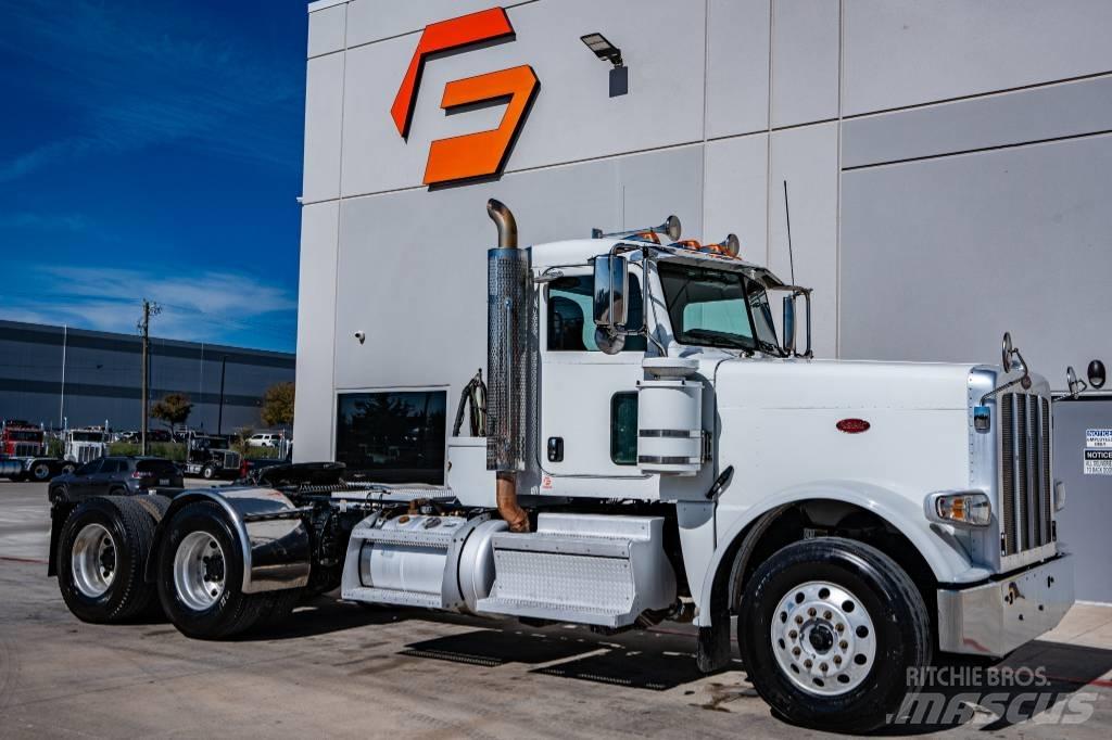 Peterbilt 389 Conventional Trucks / Tractor Trucks