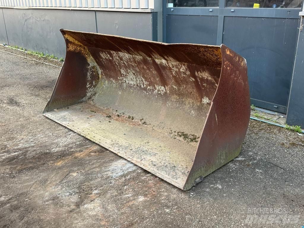  Onbekend WG-2200 Buckets