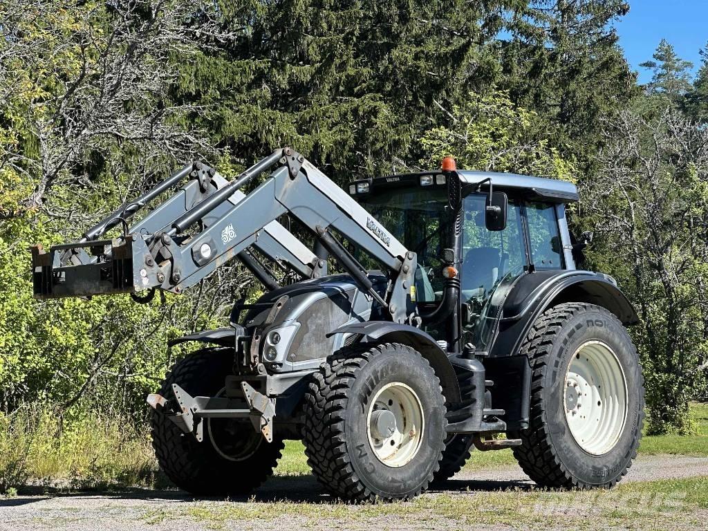 Valtra N 123 H5 Tractors