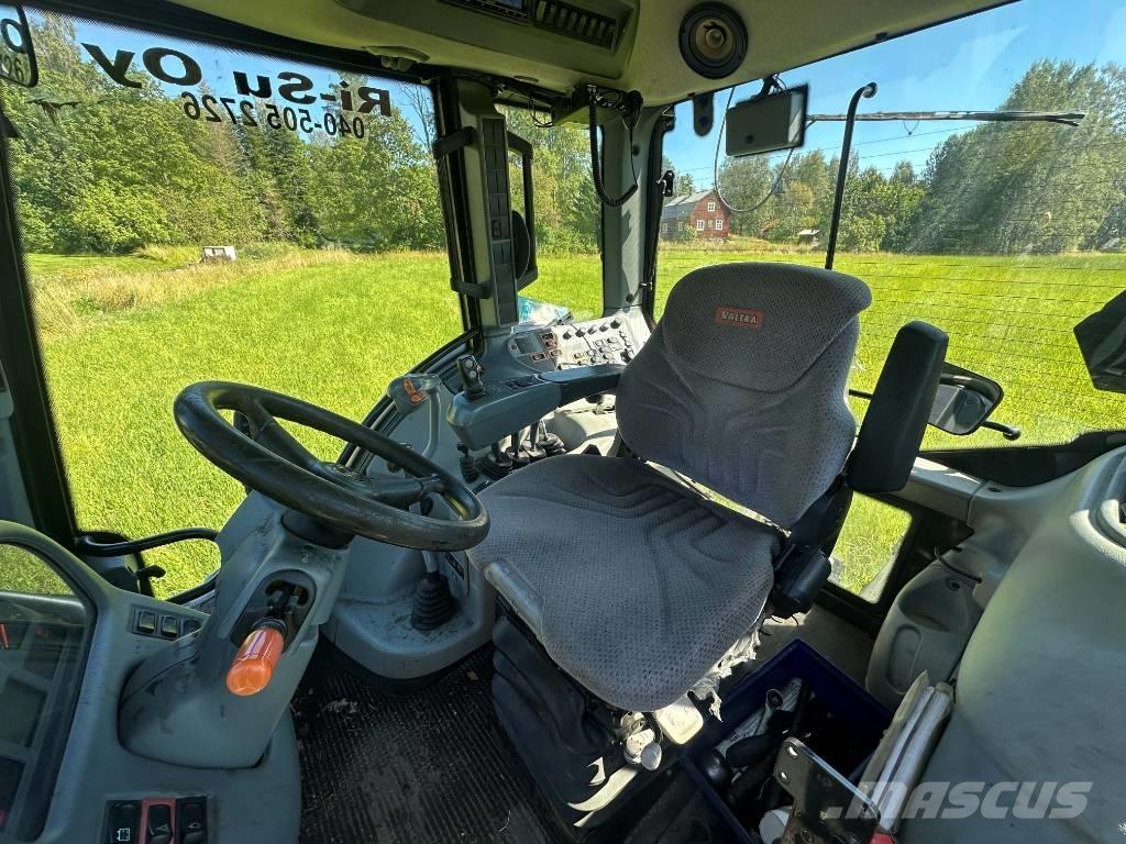 Valtra N 123 H5 Tractors