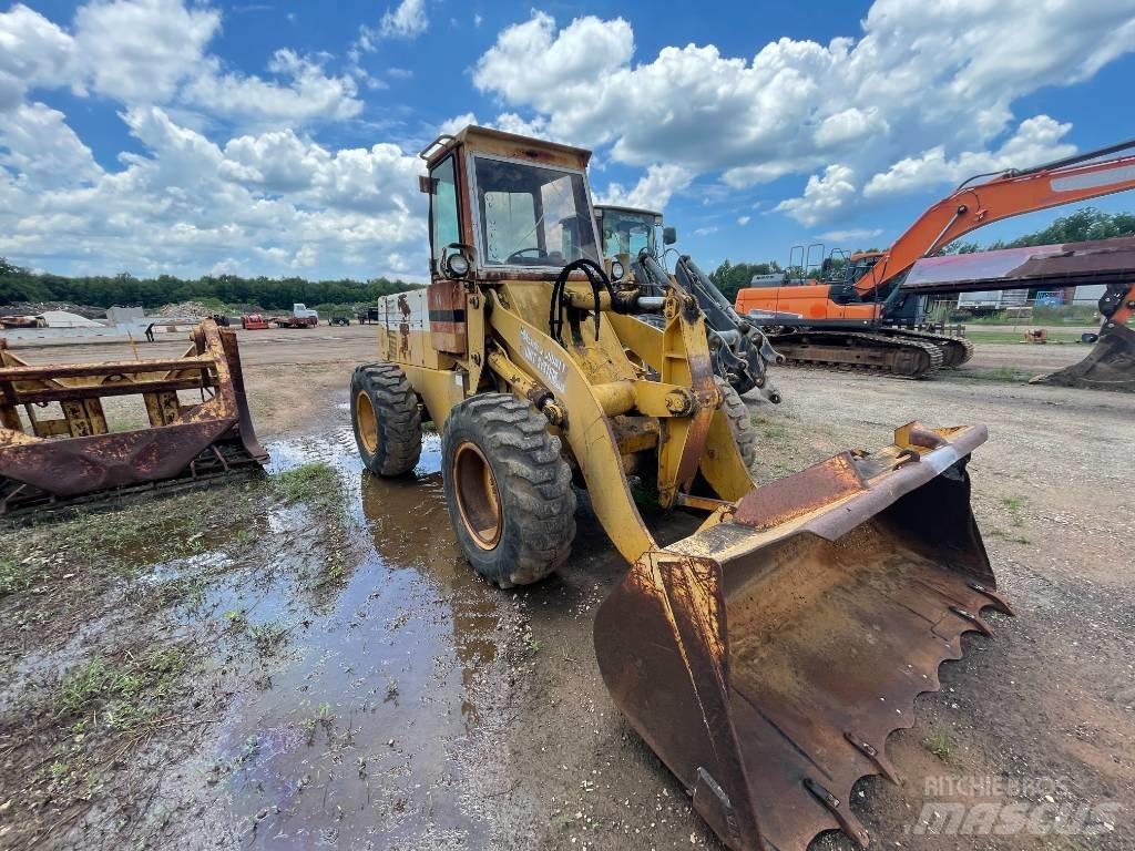 International 515 Wheel Loaders