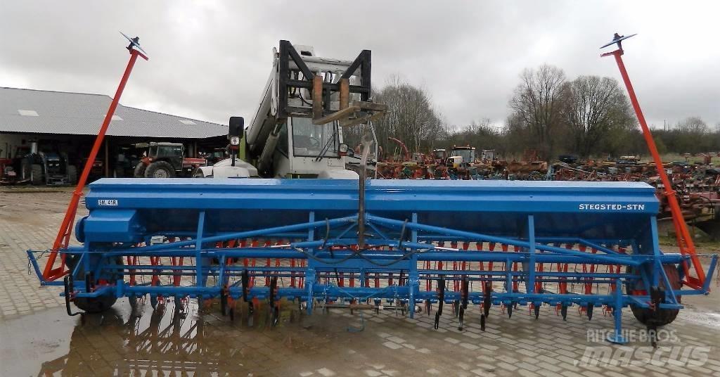 Stegsted 5 Farm Drills