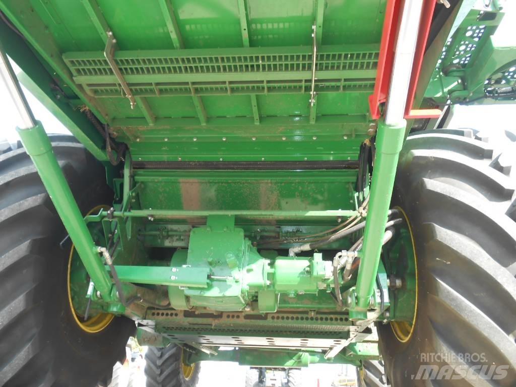 John Deere T550i Combine Harvesters