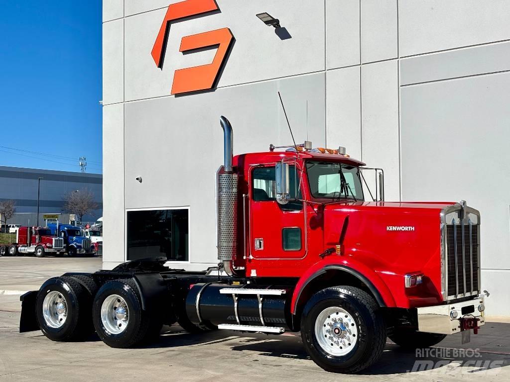 Kenworth T 800 Conventional Trucks / Tractor Trucks