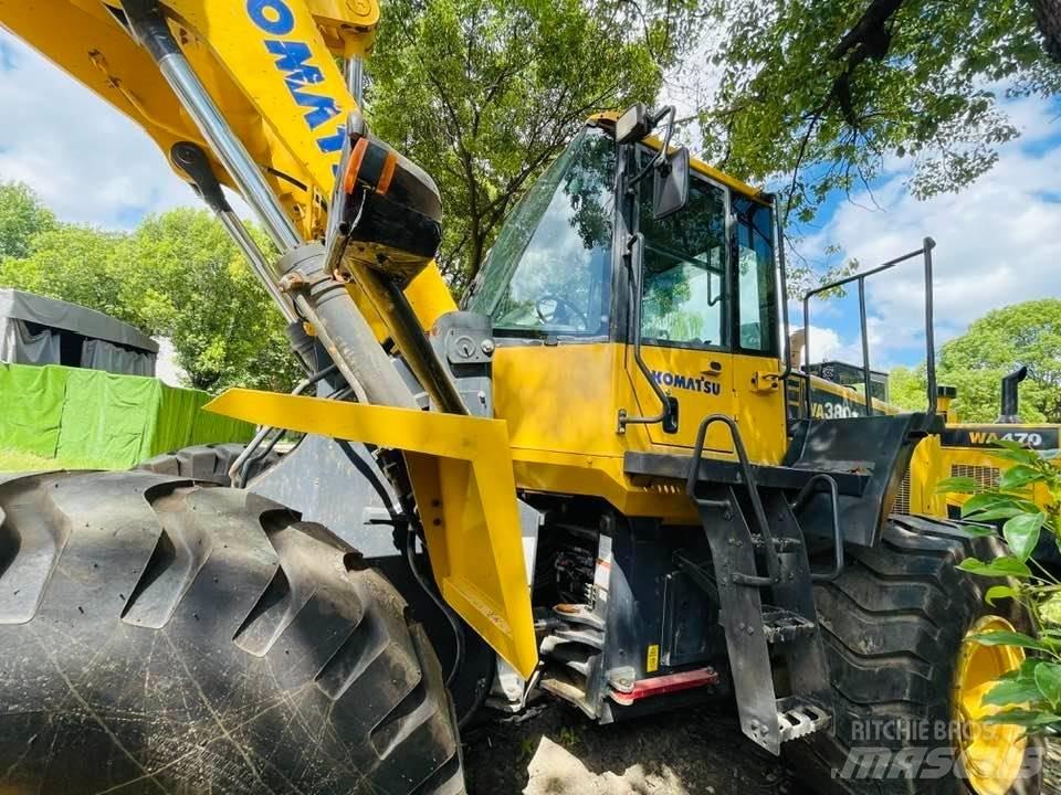 Komatsu WA380-6 Wheel Loaders
