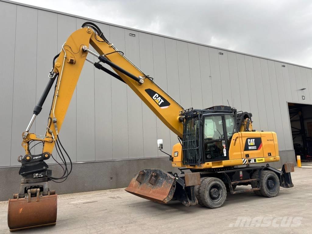 CAT MH 3022 Waste / Industry Handlers