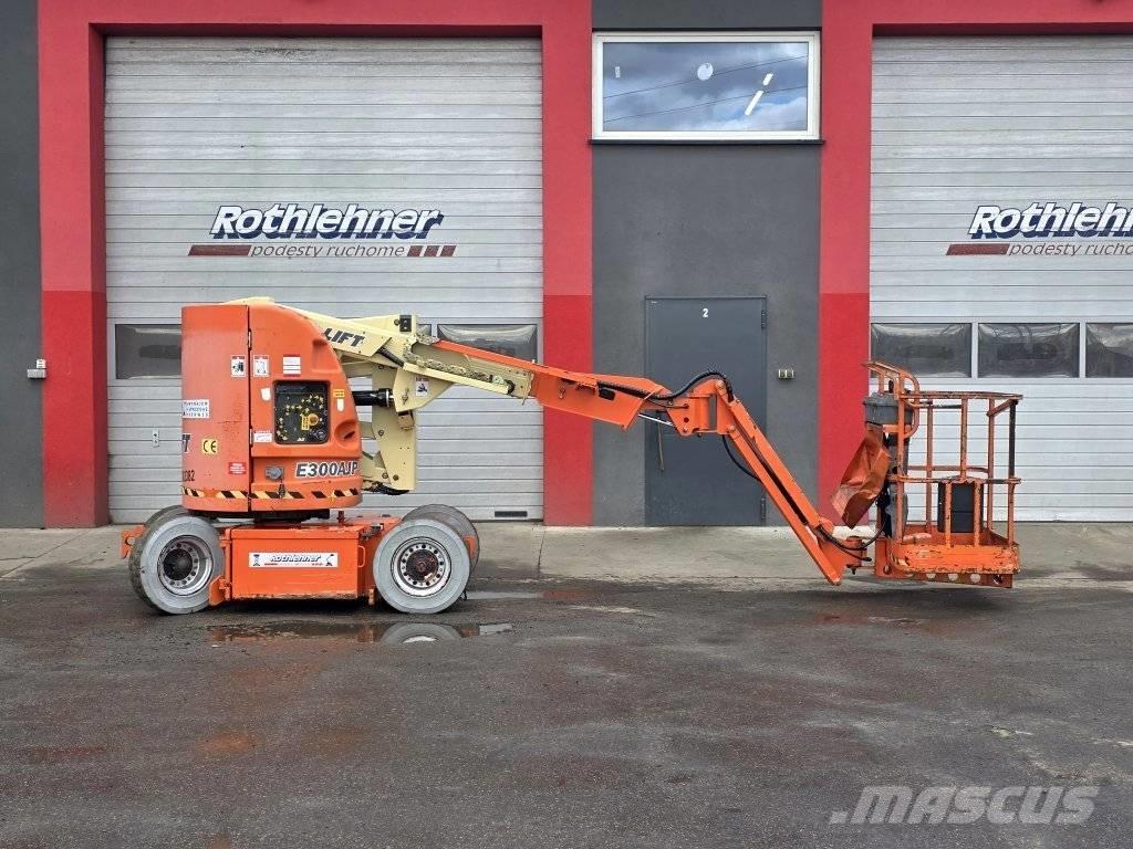 JLG 300 AJP Articulated boom lifts