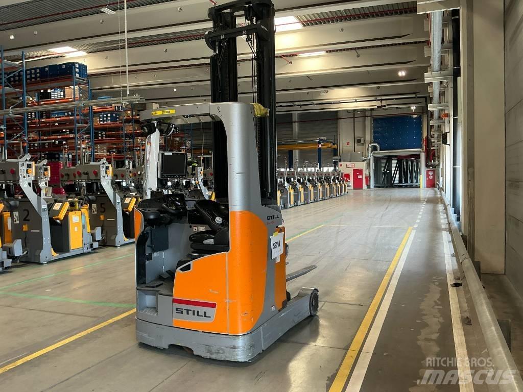 Still FMX 14 Reach trucks