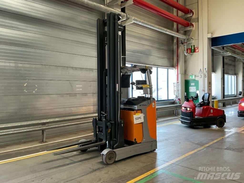 Still FMX 14 Reach trucks