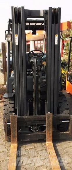 Doosan D25S-5 Diesel Forklifts