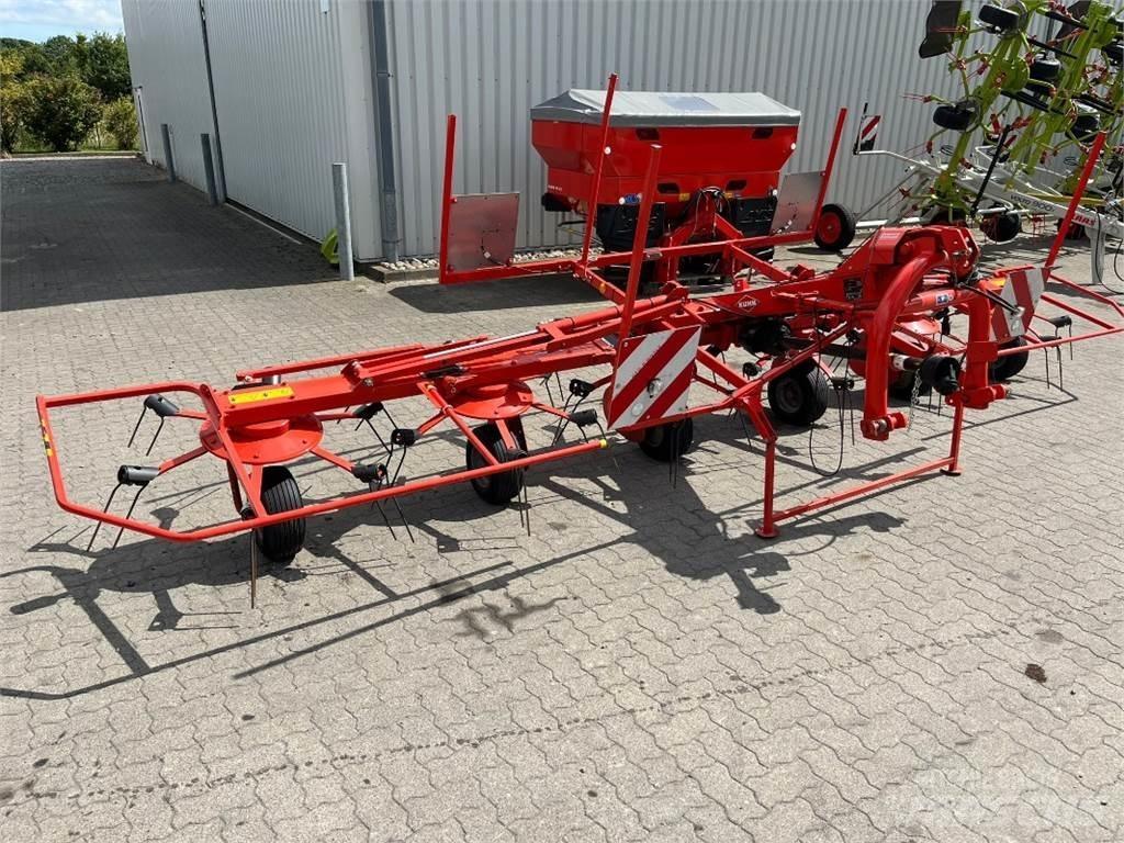 Kuhn GF6502 Rakes and tedders