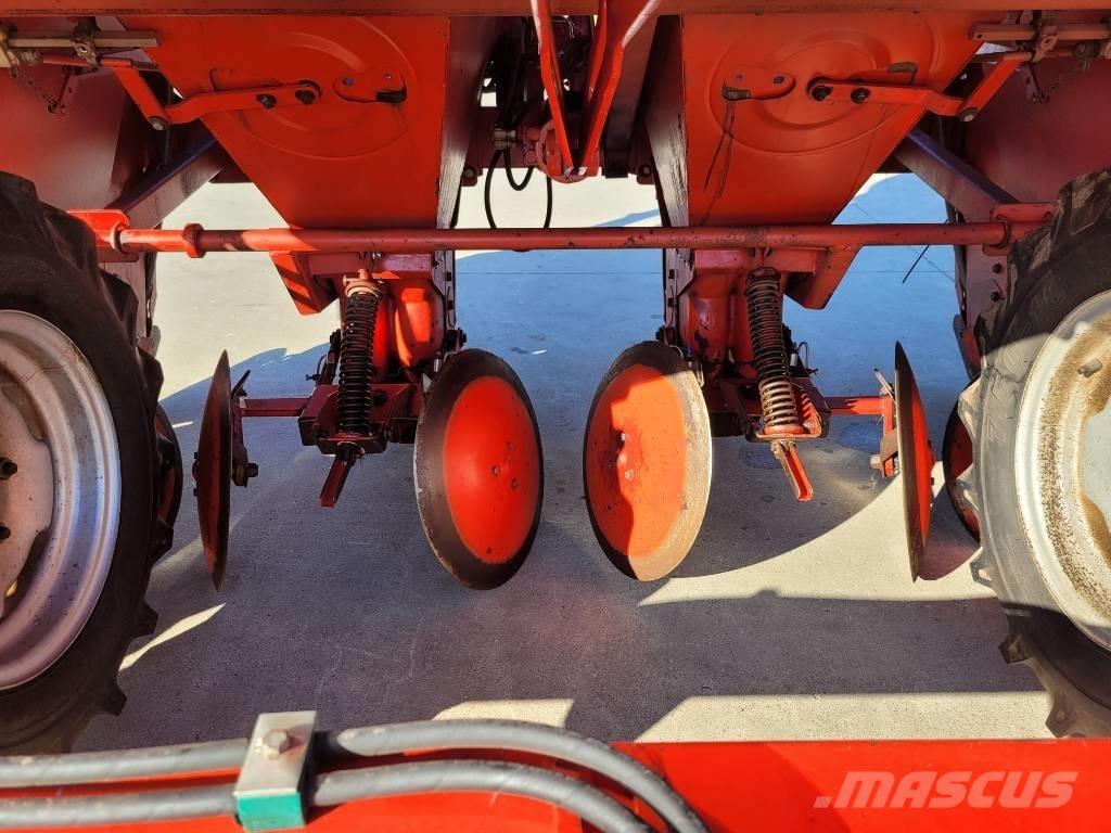 Underhaug UP3742 Potato Planters