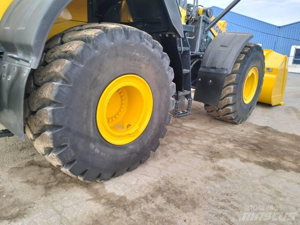 Komatsu WA 470-8EO Wheel Loaders