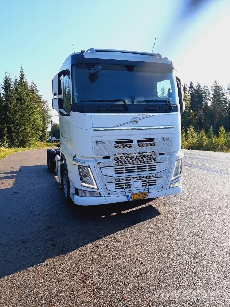 Volvo FH 13 Cab & Chassis Trucks