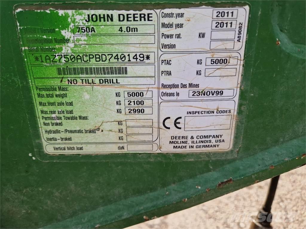 John Deere 750 A Drills