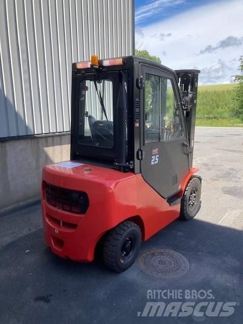 EP CPCD25N XH7B Diesel Forklifts