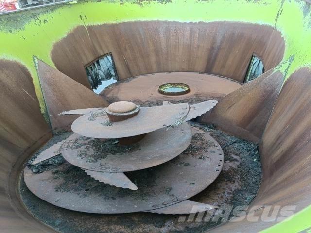 Storti T2 210 Mixer feeders