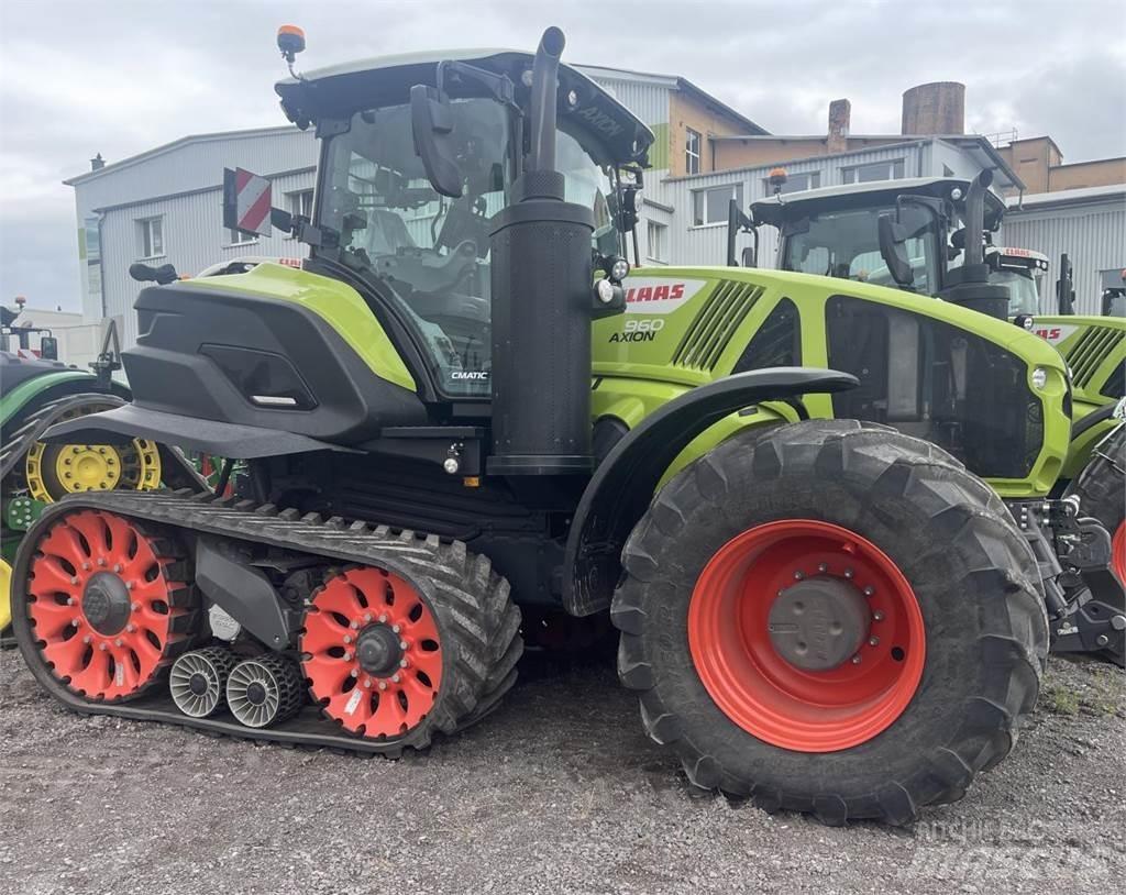 CLAAS AXION 960 TT Tractors