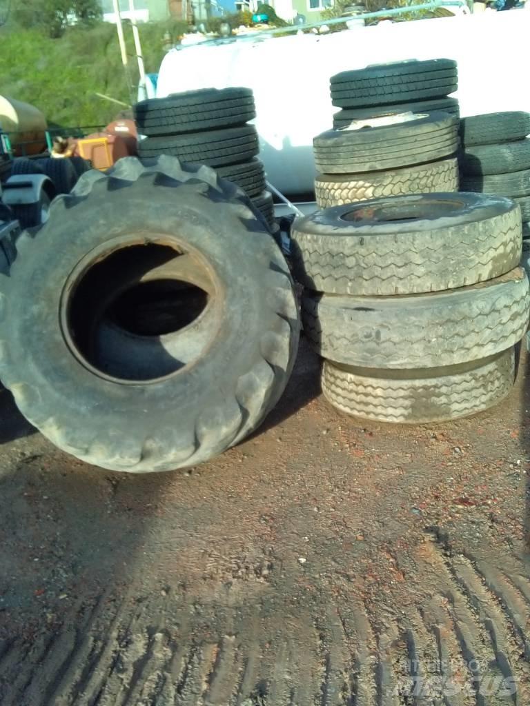  INDUSTRIAL TIRES Tires, wheels and rims