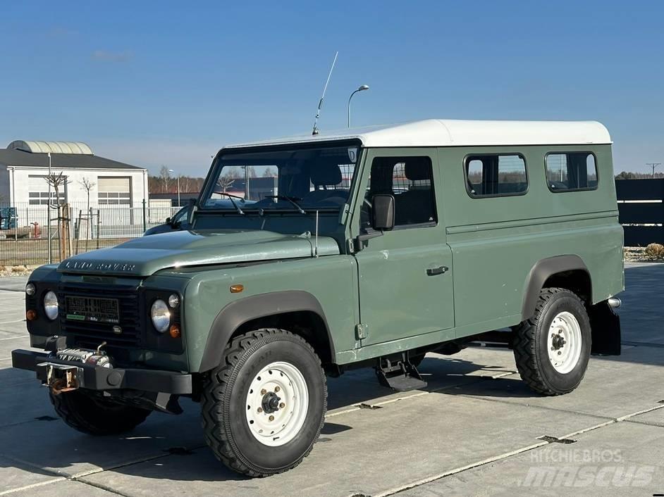 Land Rover Defender Cross-country vehicles
