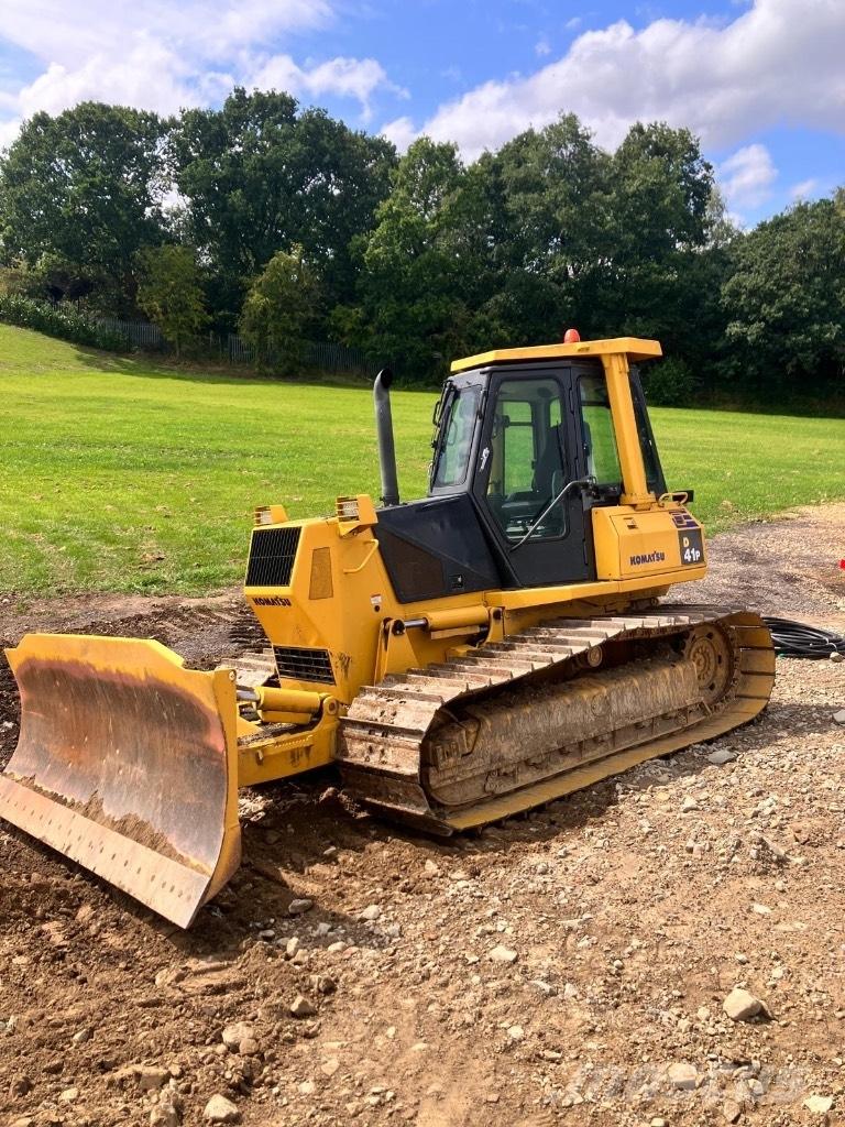 Komatsu D 41 P-6 Crawler dozers