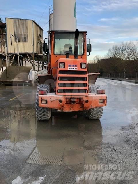 Fiat-Kobelco W110 Wheel Loaders