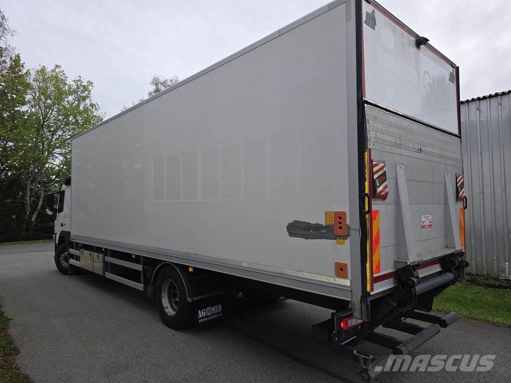Volvo FM330 4X2 Box trucks