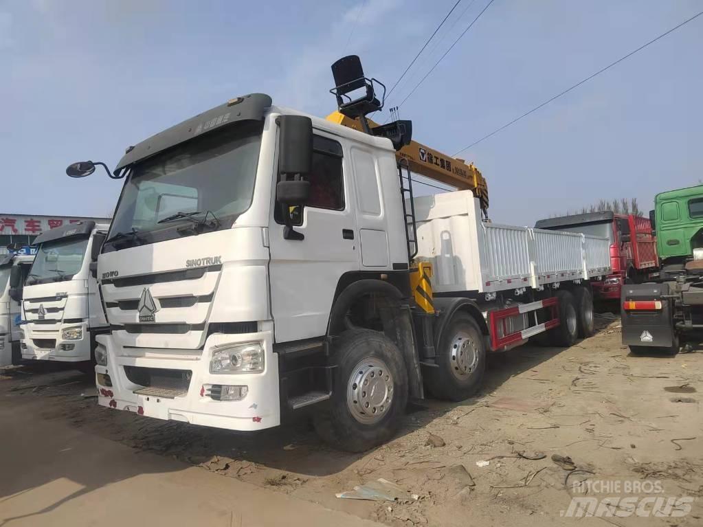 Howo 375 8X4 Boom / Crane / Bucket Trucks