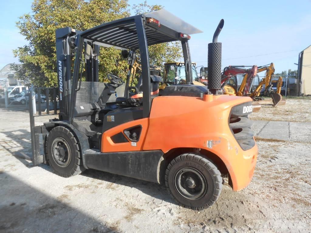 Doosan D50SC-09 Diesel Forklifts