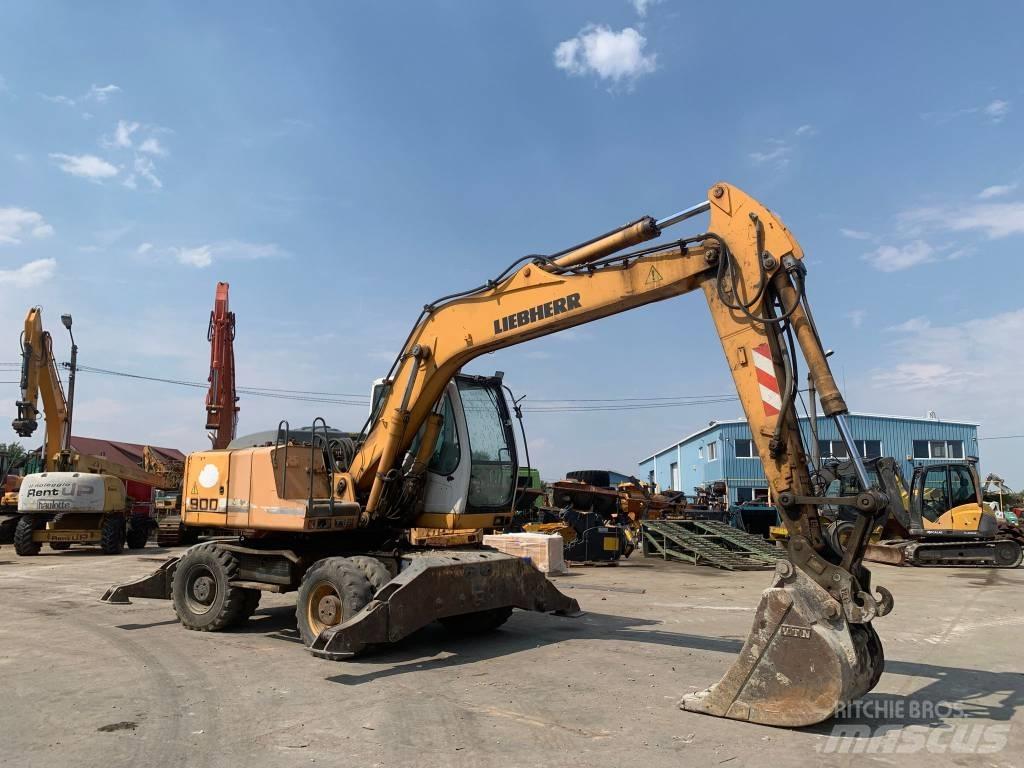 Liebherr A 900 C Wheeled Excavators