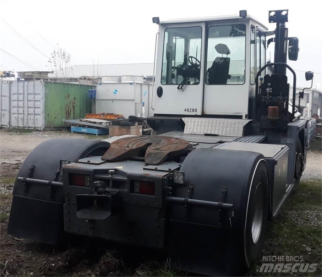  R332-4x4 Shunt Trucks