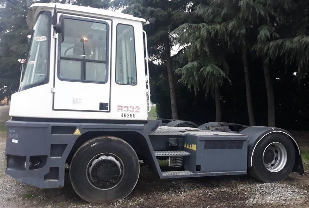 R332-4x4 Shunt Trucks