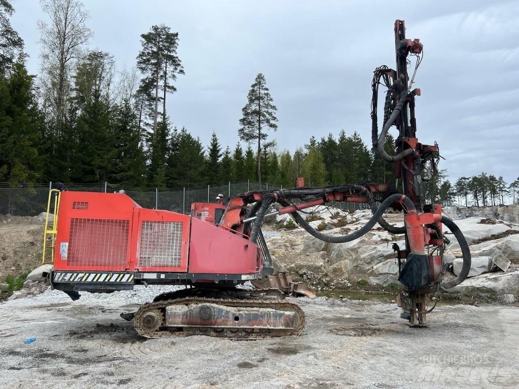 Sandvik DX 780 Surface drill rigs
