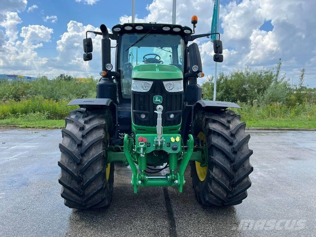 John Deere 6230 R Tractors