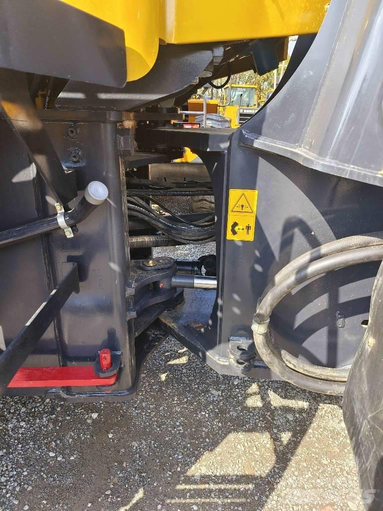 SDLG LG 956 L Wheel Loaders
