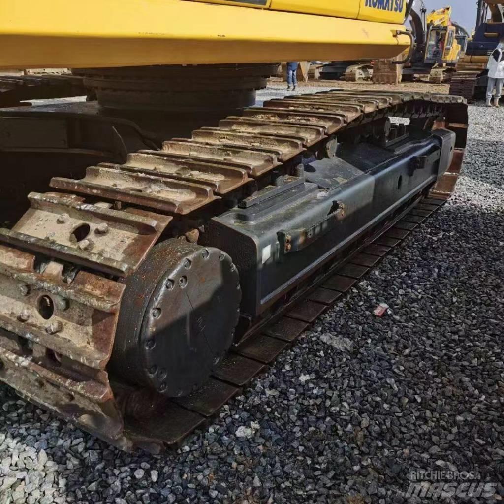 Komatsu 450LC-8 Crawler Excavators
