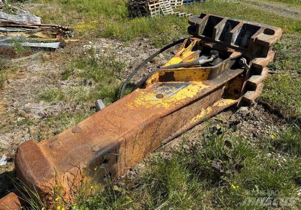 Atlas Copco HB 3000 Hammers / Breakers