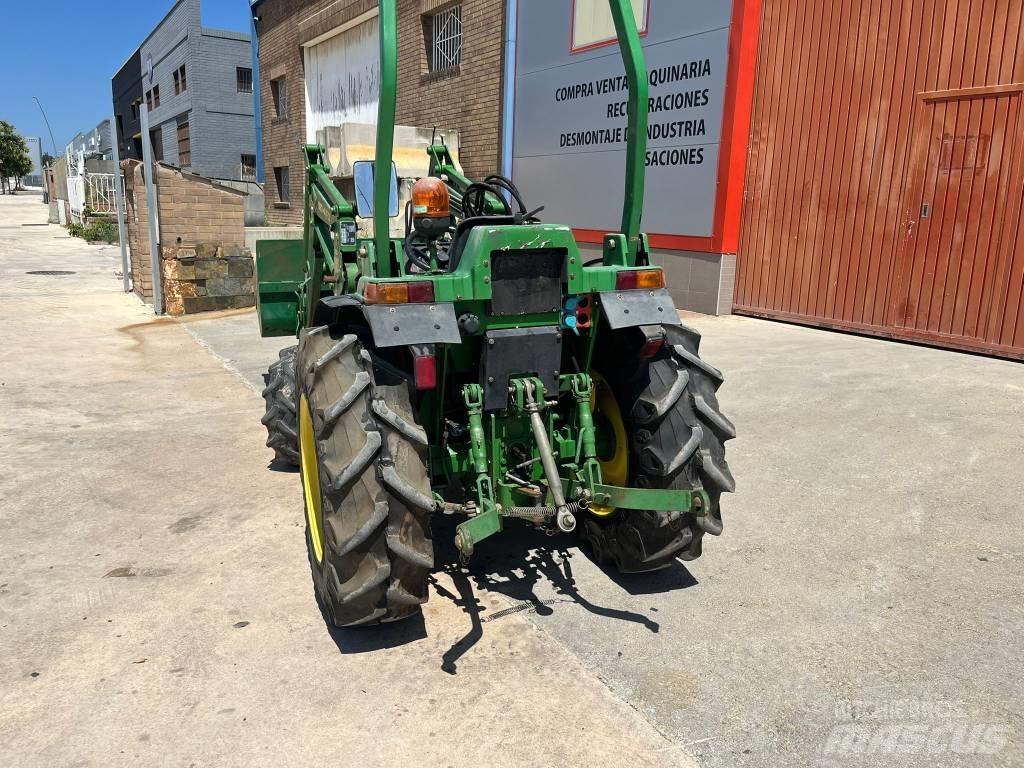 John Deere 946 Tractors