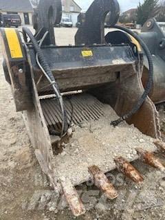Godet MB BF 120.4 Crushing buckets