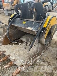 Godet MB BF 120.4 Crushing buckets