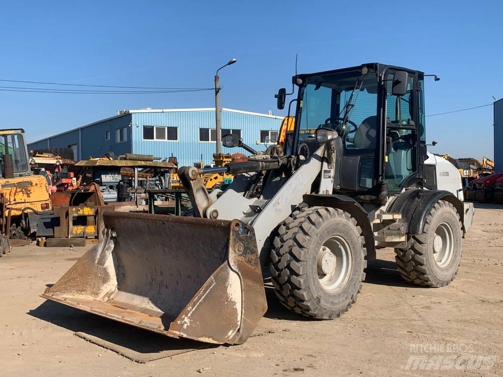 CAT 908H Wheel Loaders
