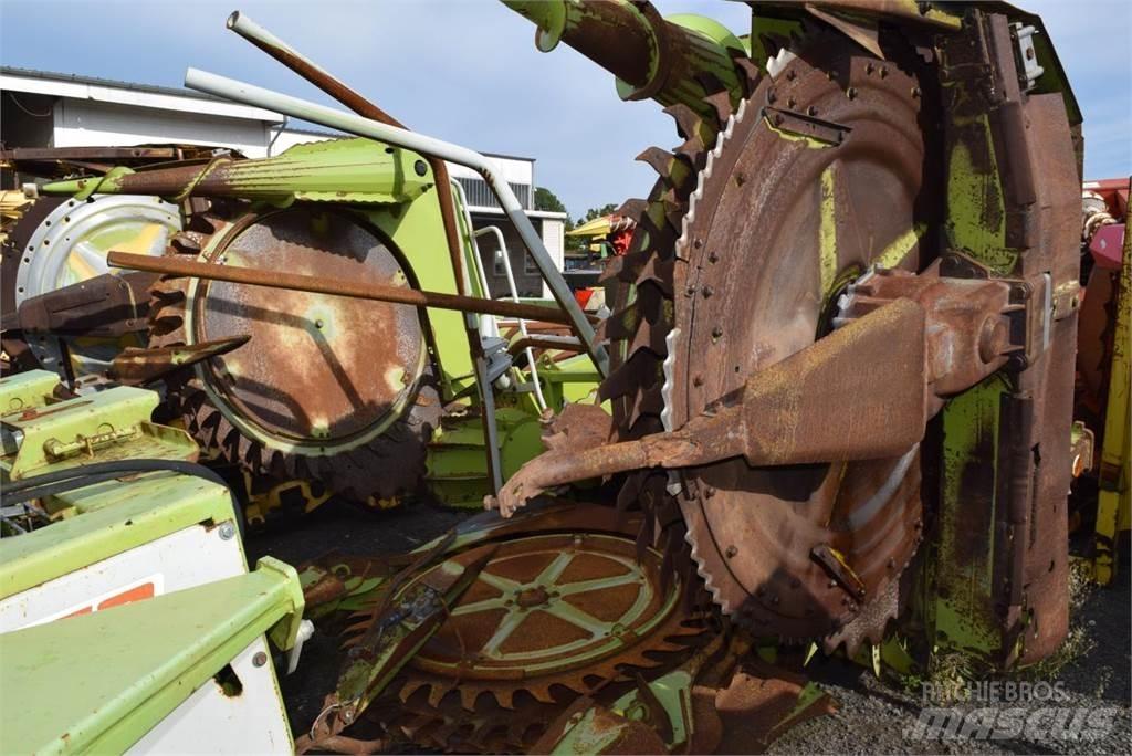 CLAAS RU 450 Combine Attachments